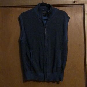 RedHead size M sweater material zip up vest
